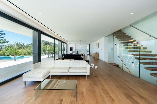 6 quarto Moradia para venda em Marbella com piscina garagem - 4 775 000 € (Ref: 8233188)