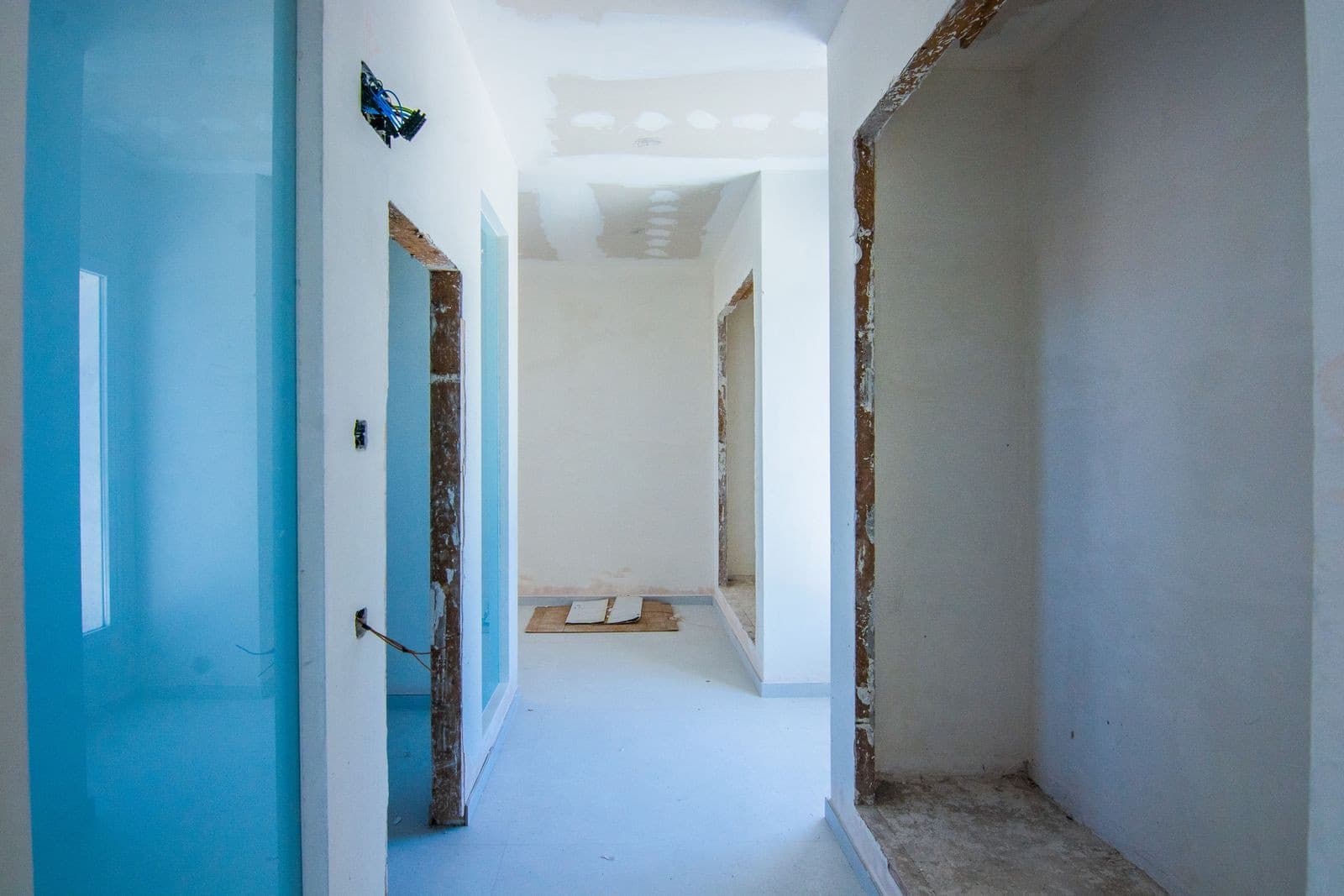 4 bedroom Villa for sale in Marbella with pool garage - € 2,195,000 (Ref: 8270573)