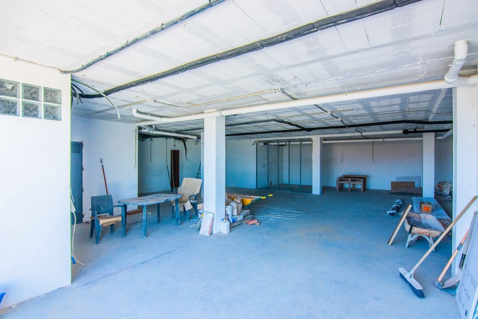 4 bedroom Villa for sale in Marbella with pool garage - € 2,195,000 (Ref: 8270573)