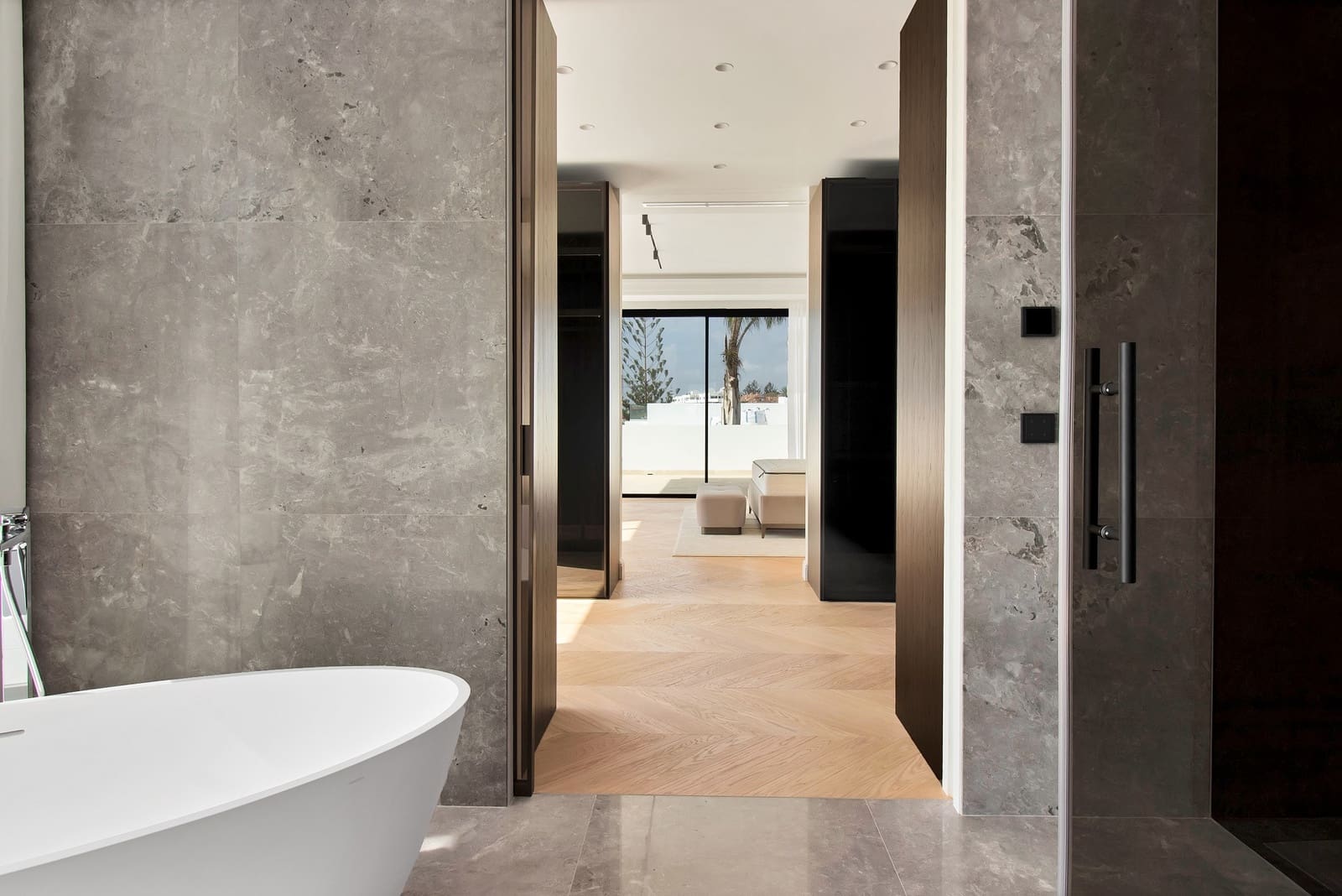 5 bedroom Villa for sale in Golden Mile with pool garage - € 6,400,000 (Ref: 8284649)