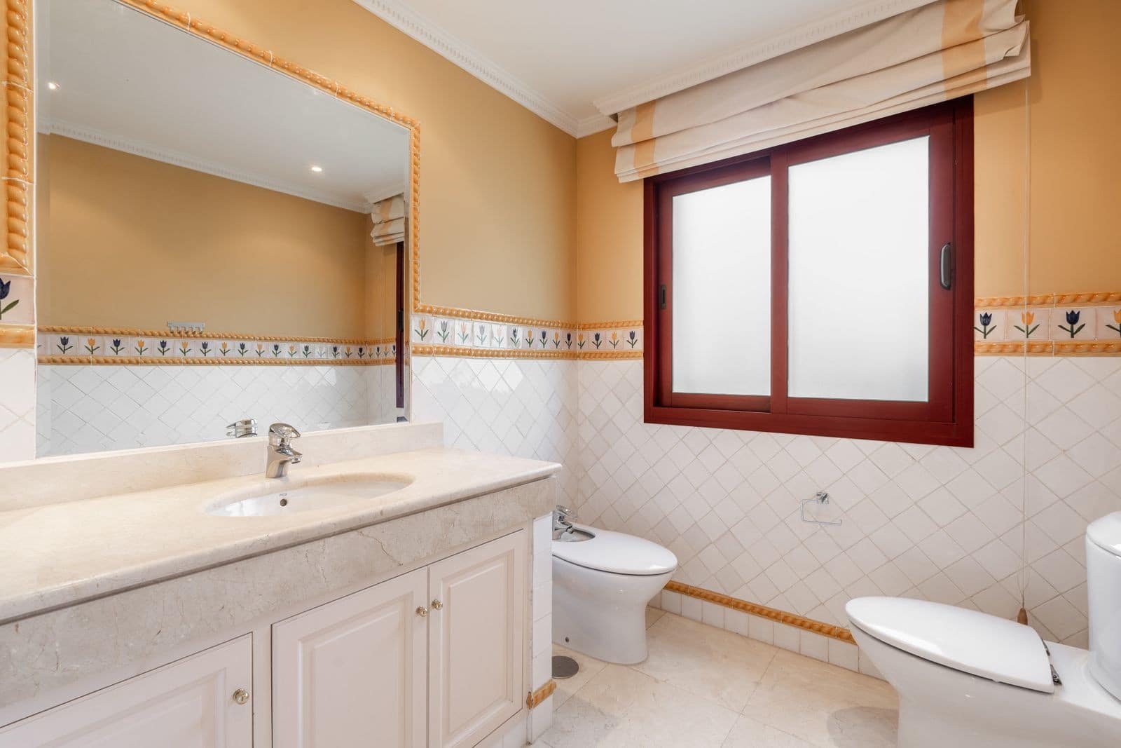 5 bedroom Villa for sale in Golden Mile with pool garage - € 4,500,000 (Ref: 8295578)