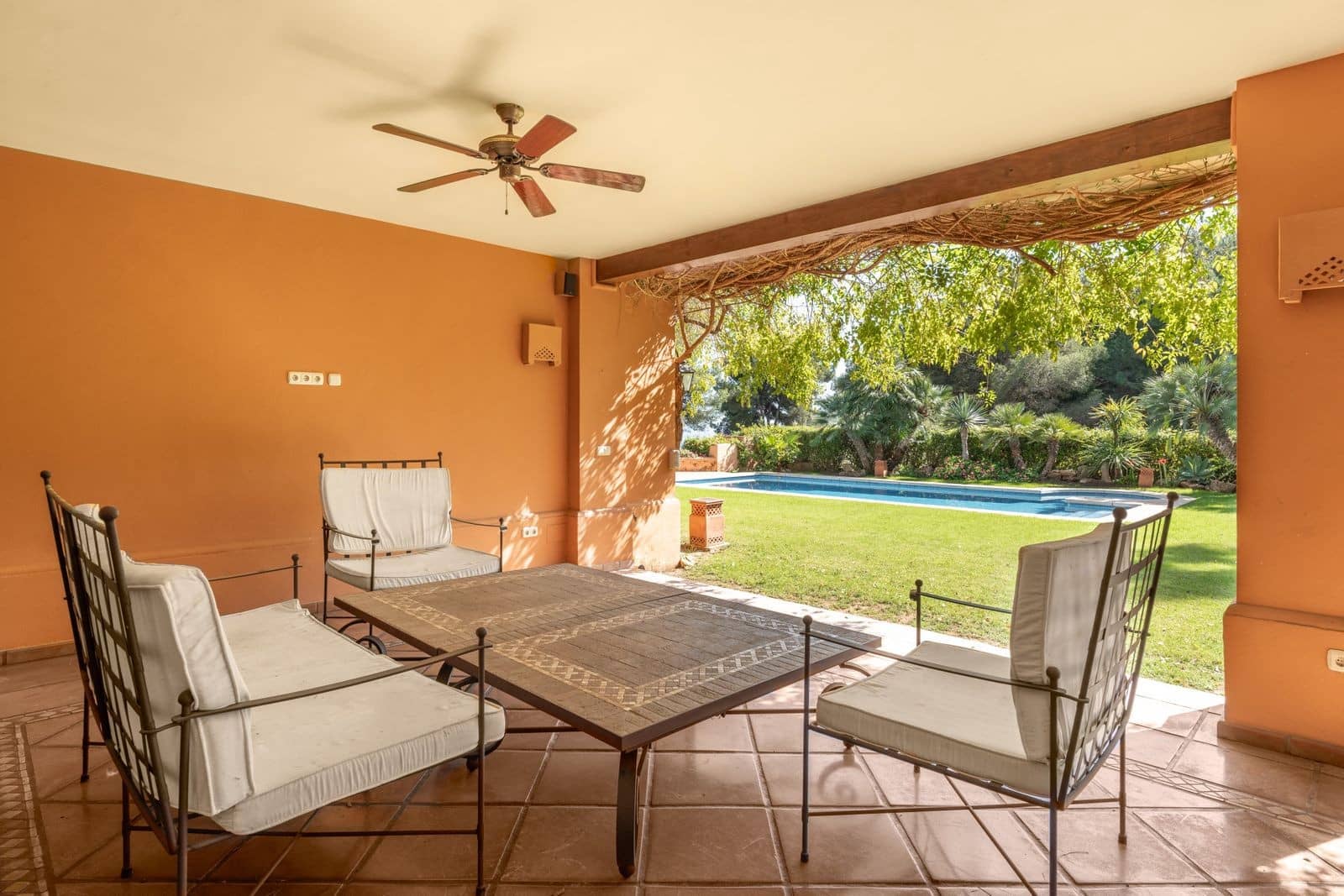 5 bedroom Villa for sale in Golden Mile with pool garage - € 4,500,000 (Ref: 8295578)