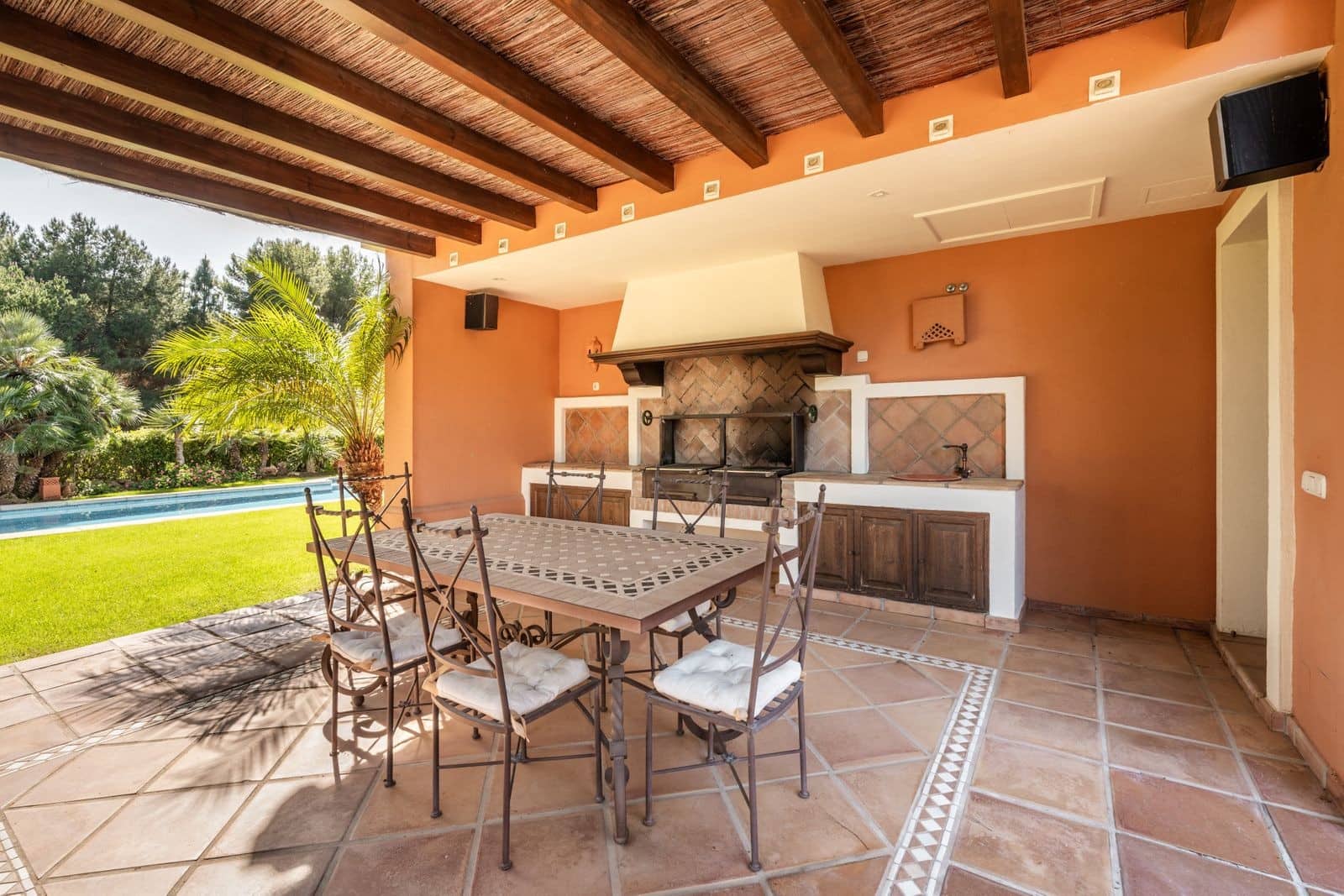 5 bedroom Villa for sale in Golden Mile with pool garage - € 4,500,000 (Ref: 8295578)