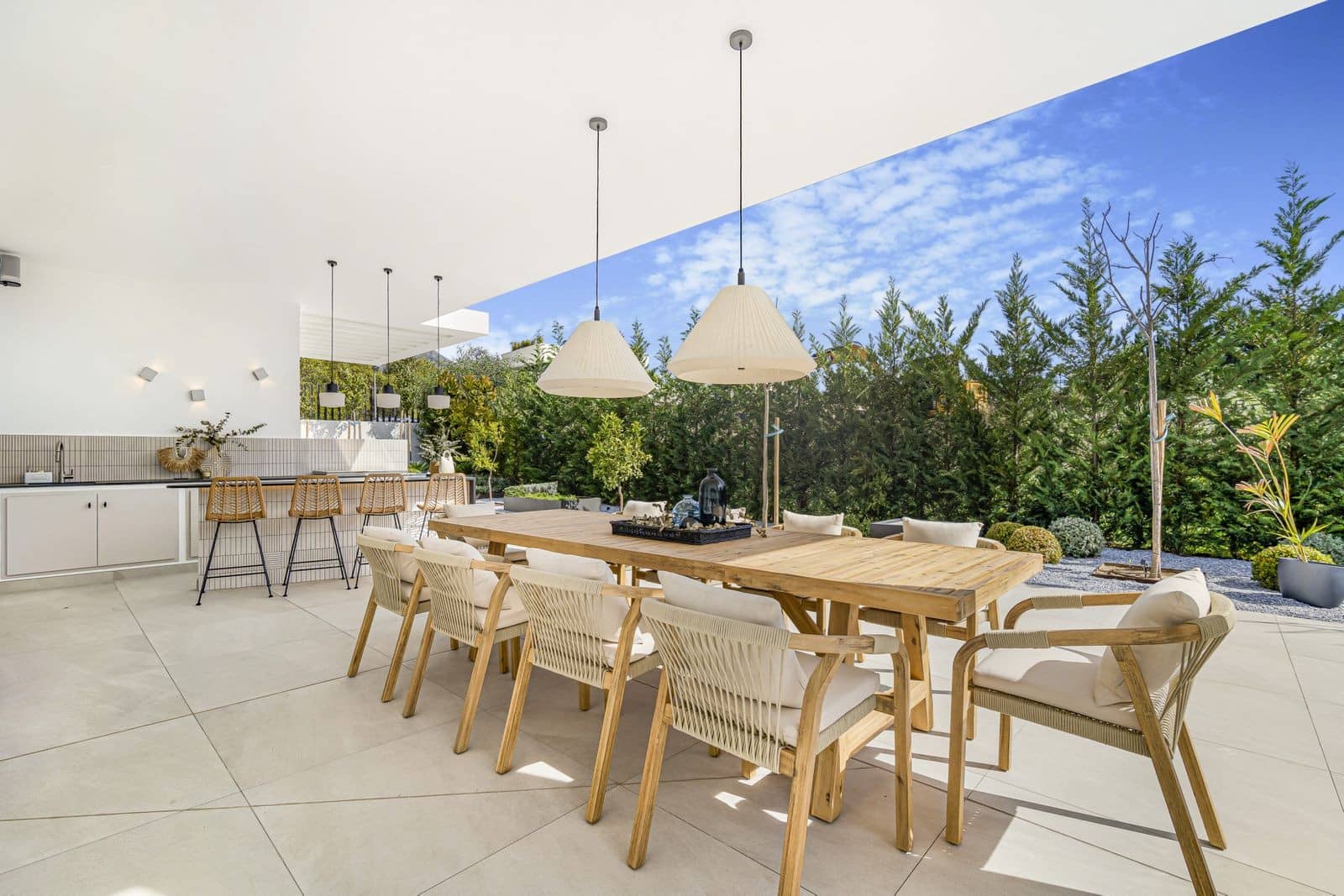 6 bedroom Villa for sale in Golden Mile with pool garage - € 6,500,000 (Ref: 8300380)