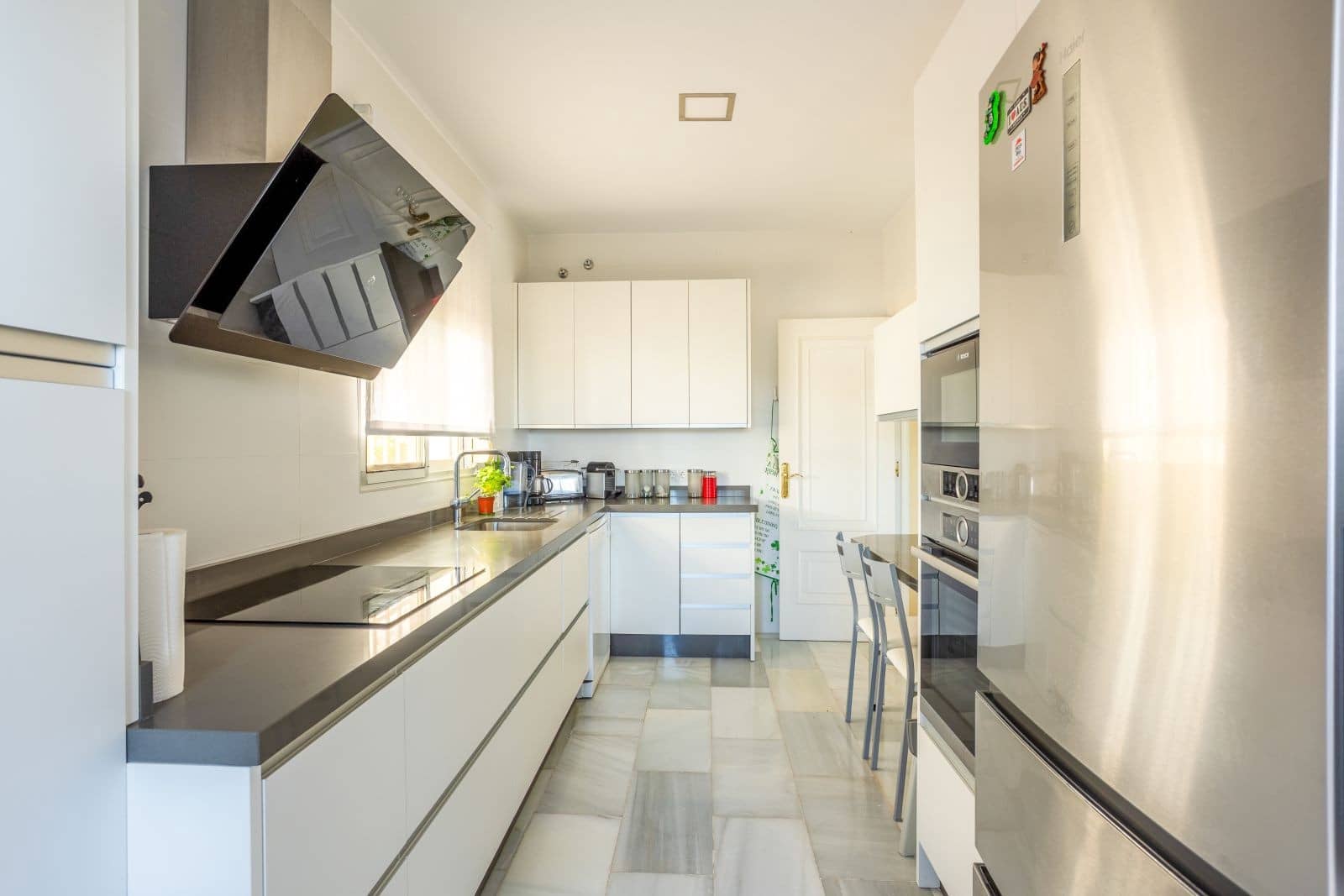 3 sypialnia Willa na sprzedaż w Riviera del Sol z basenem garażem - 875 000 € (Ref: 8300382)