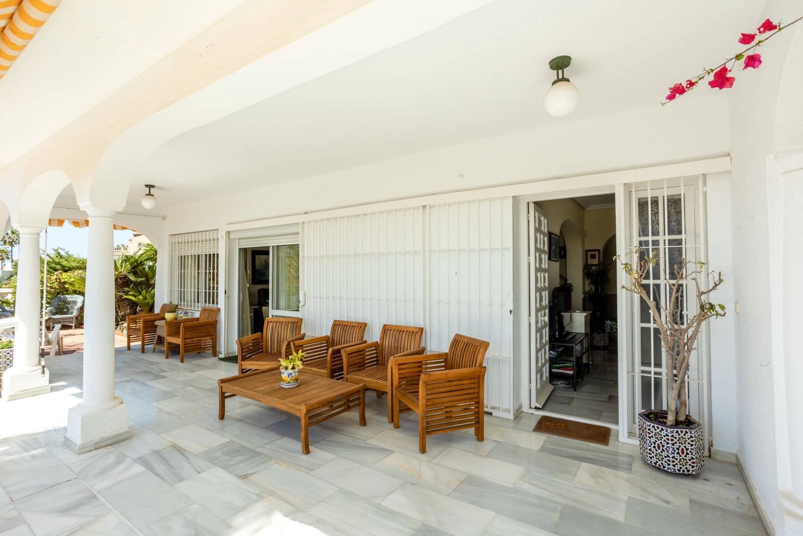 3 sypialnia Willa na sprzedaż w Riviera del Sol z basenem garażem - 875 000 € (Ref: 8300382)