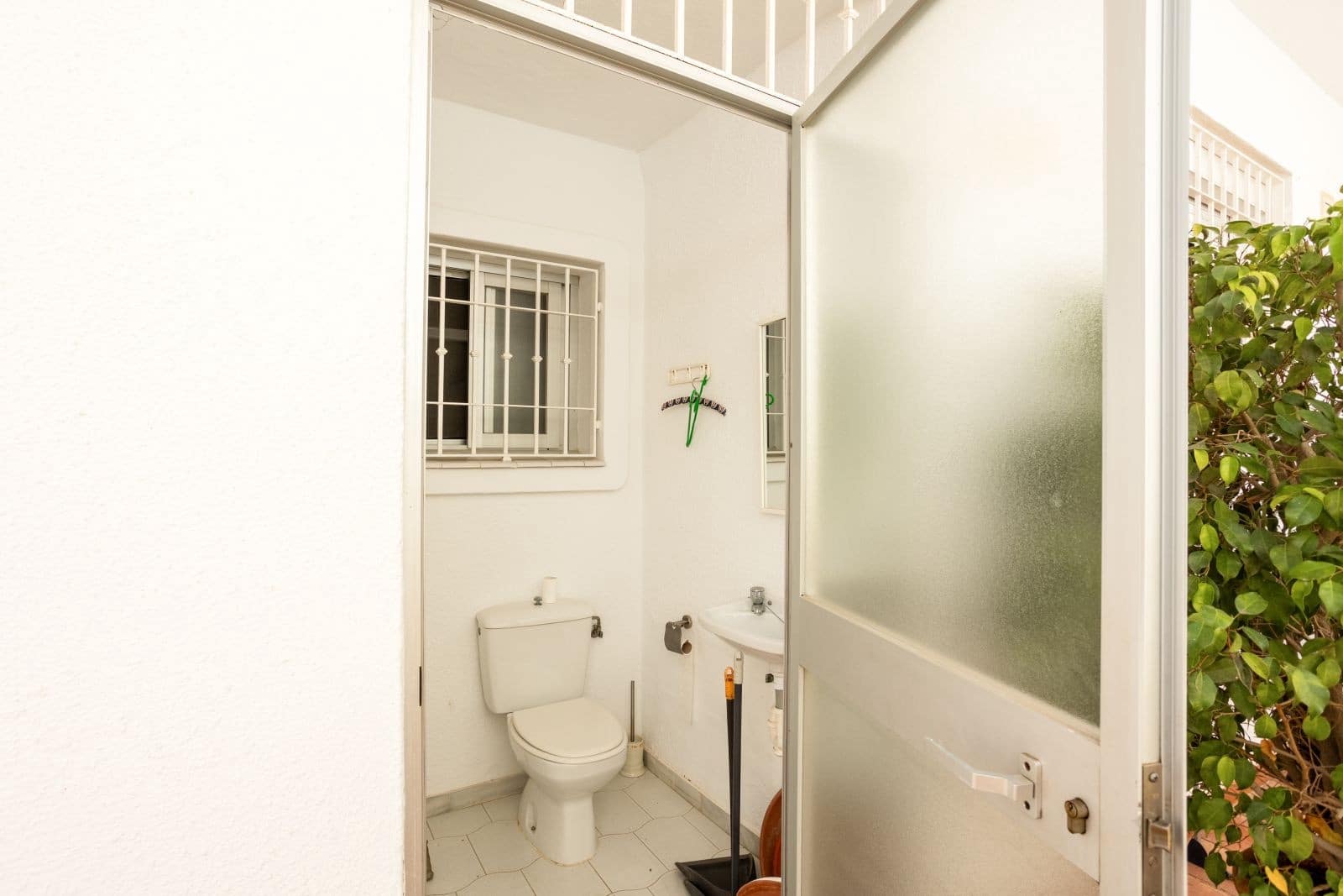 3 sypialnia Willa na sprzedaż w Riviera del Sol z basenem garażem - 875 000 € (Ref: 8300382)