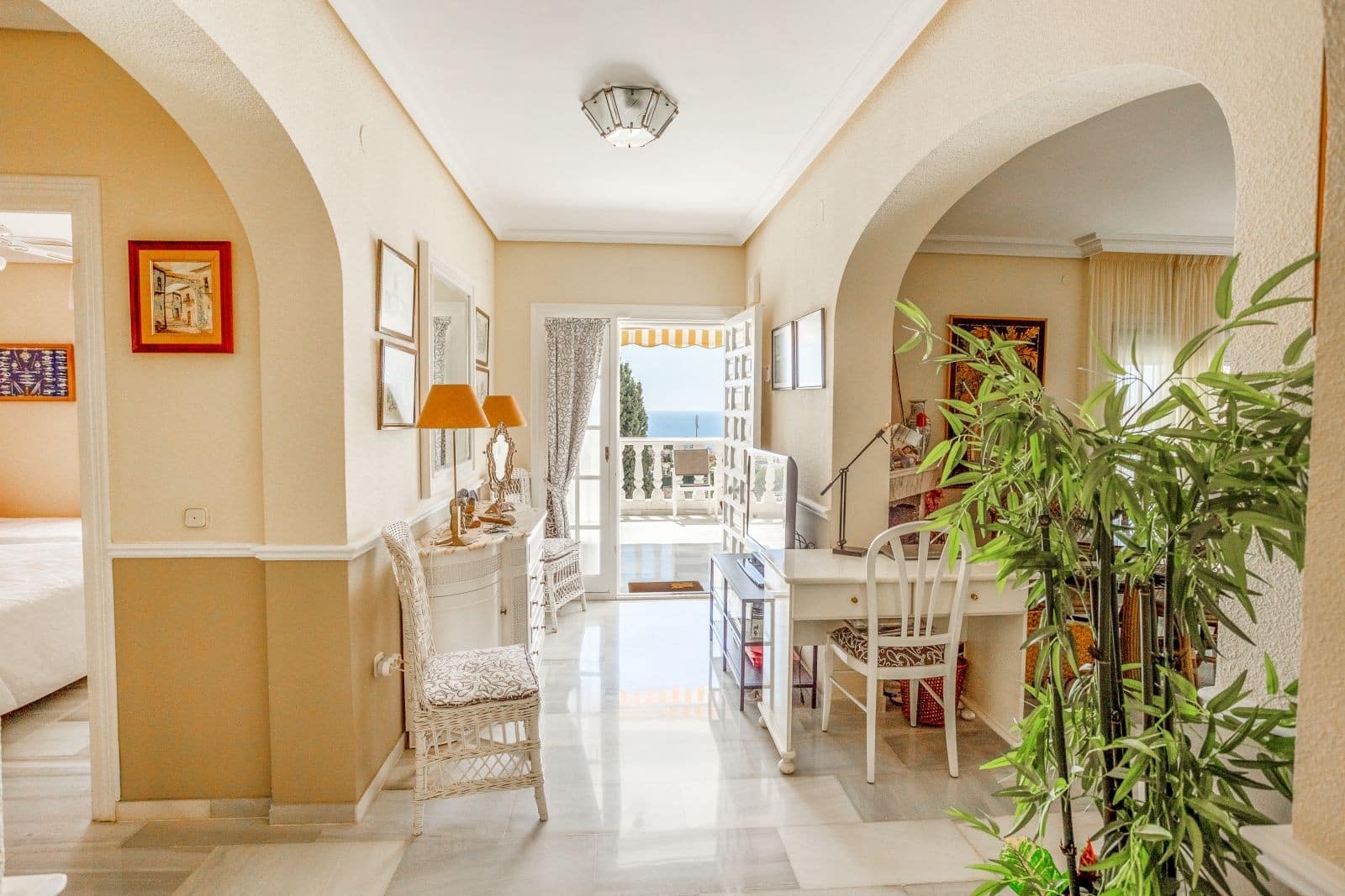 3 sypialnia Willa na sprzedaż w Riviera del Sol z basenem garażem - 875 000 € (Ref: 8300382)