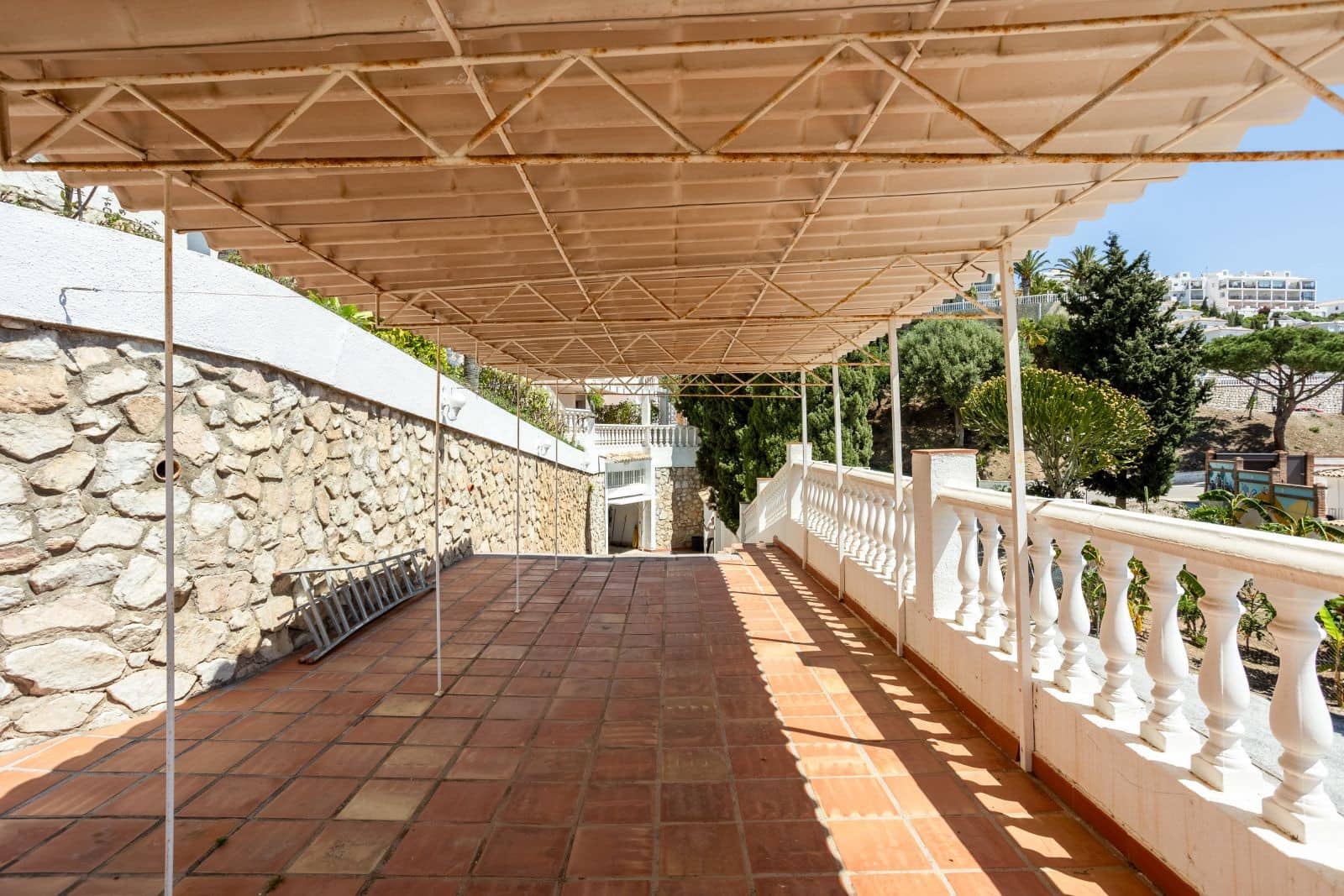 3 sypialnia Willa na sprzedaż w Riviera del Sol z basenem garażem - 875 000 € (Ref: 8300382)