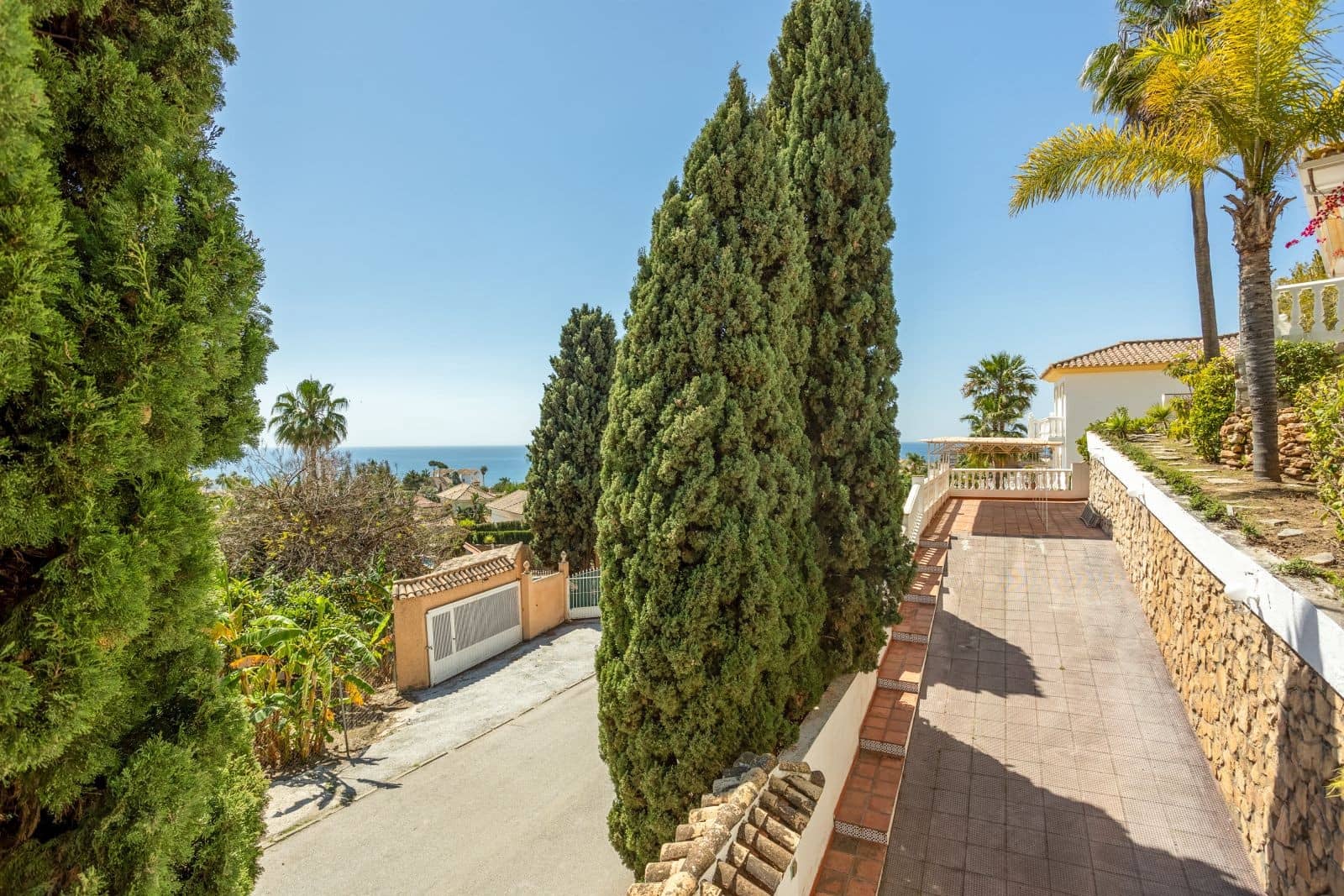 3 sypialnia Willa na sprzedaż w Riviera del Sol z basenem garażem - 875 000 € (Ref: 8300382)