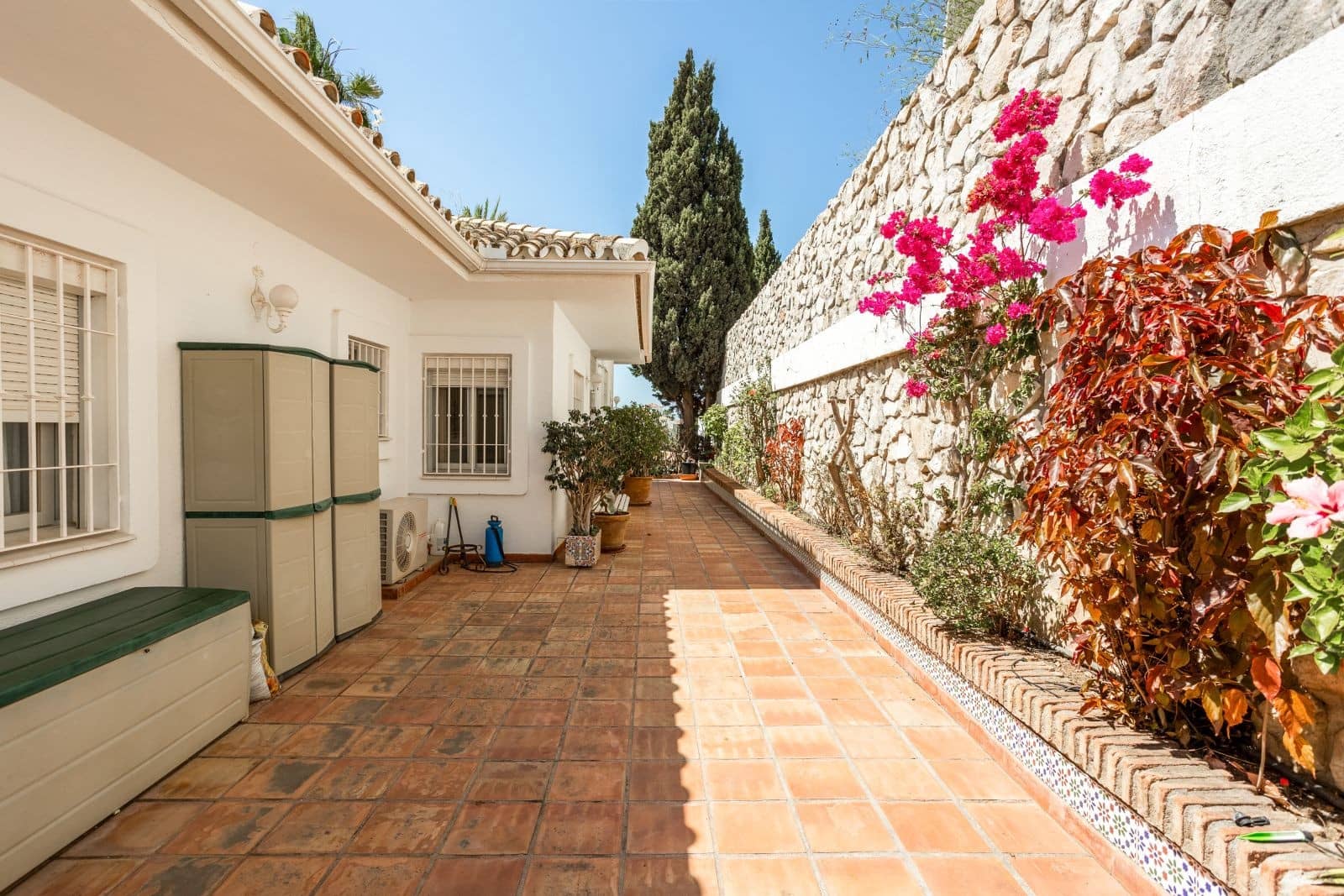 3 sypialnia Willa na sprzedaż w Riviera del Sol z basenem garażem - 875 000 € (Ref: 8300382)