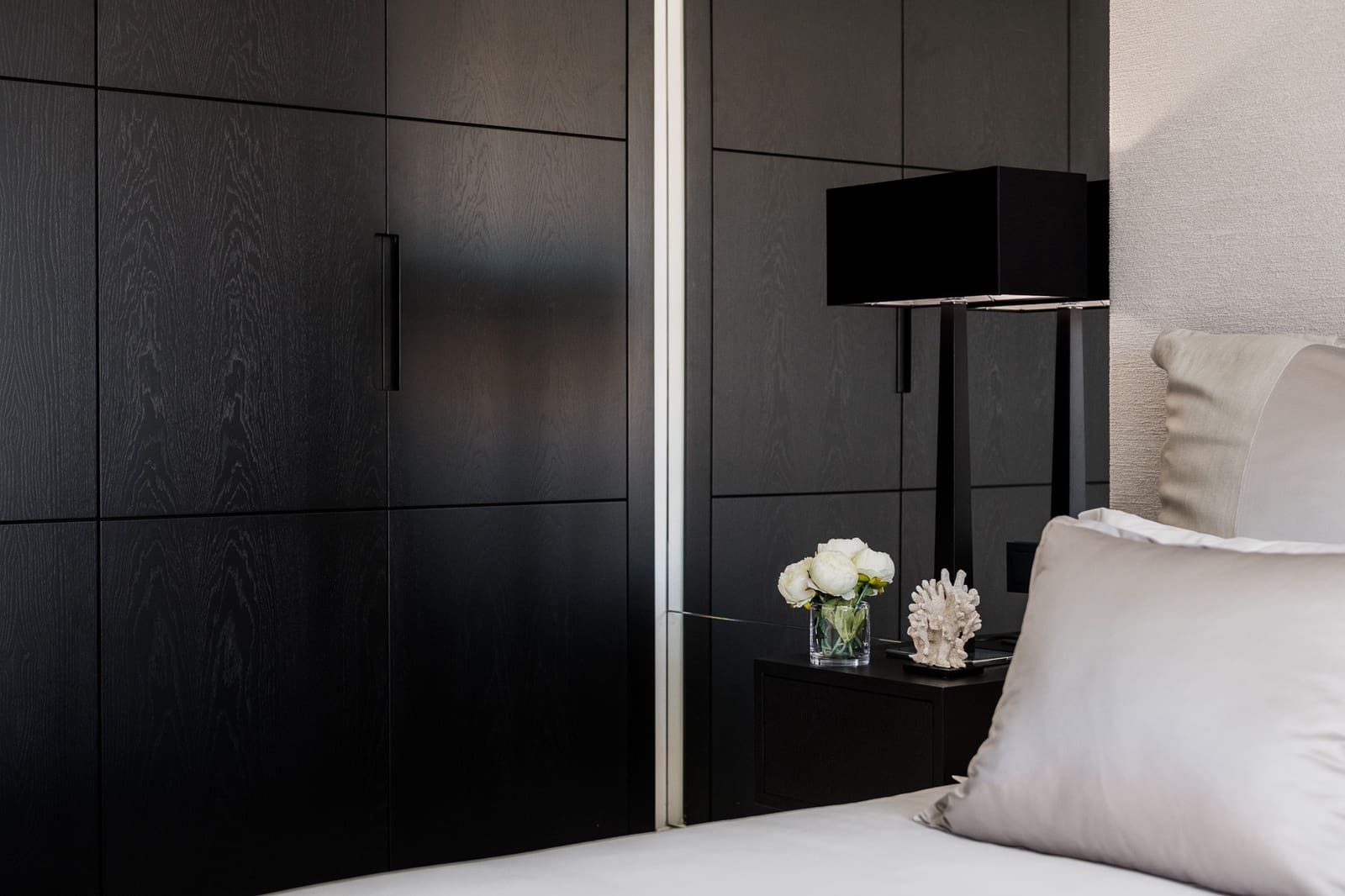 6 bedroom Villa for sale in Nueva Andalucia with pool garage - € 5,995,000 (Ref: 8318000)