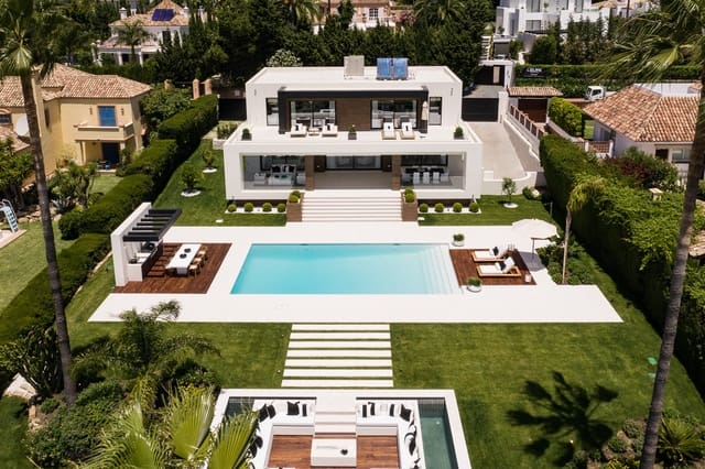 6 slaapkamer Villa te koop in Nueva Andalucia, Marbella met zwembad garage - € 5.995.000 (Ref: 8318000)