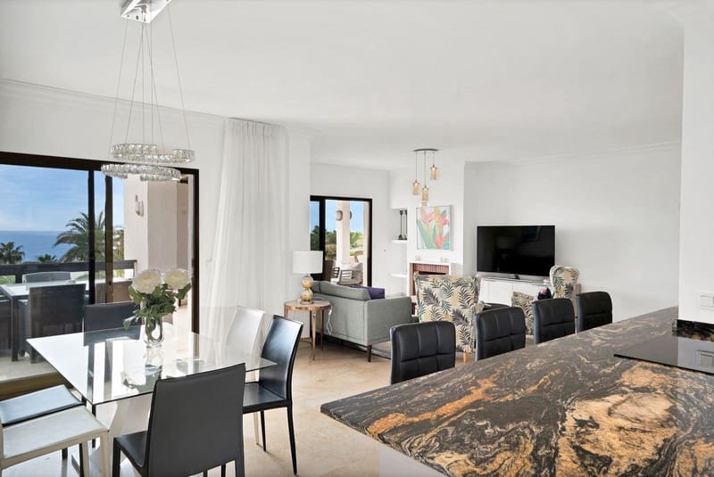 3 soveværelse Penthouse til salg i Marbella med swimmingpool garage - € 3.950.000 (Ref: 8339600)