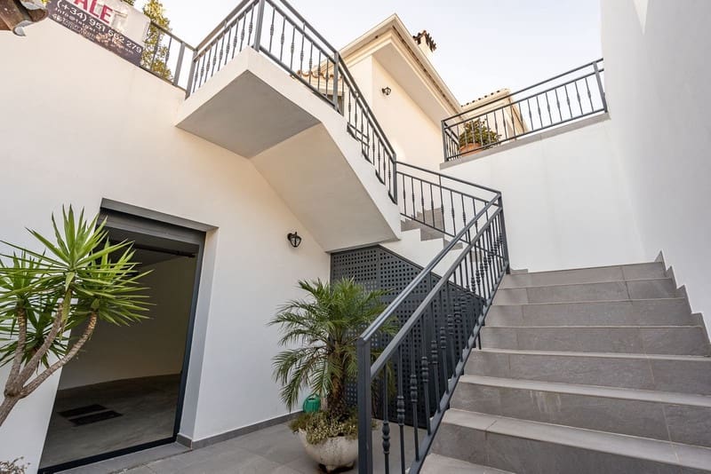 4 bedroom Villa for sale in Mijas with pool garage - € 1,295,000 (Ref: 8342992)