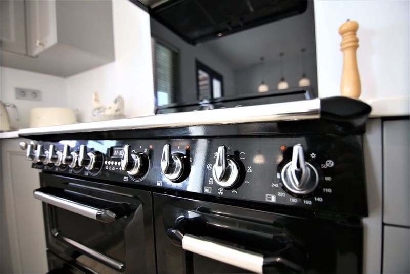 4 bedroom Villa for sale in Mijas with pool garage - € 1,295,000 (Ref: 8342992)