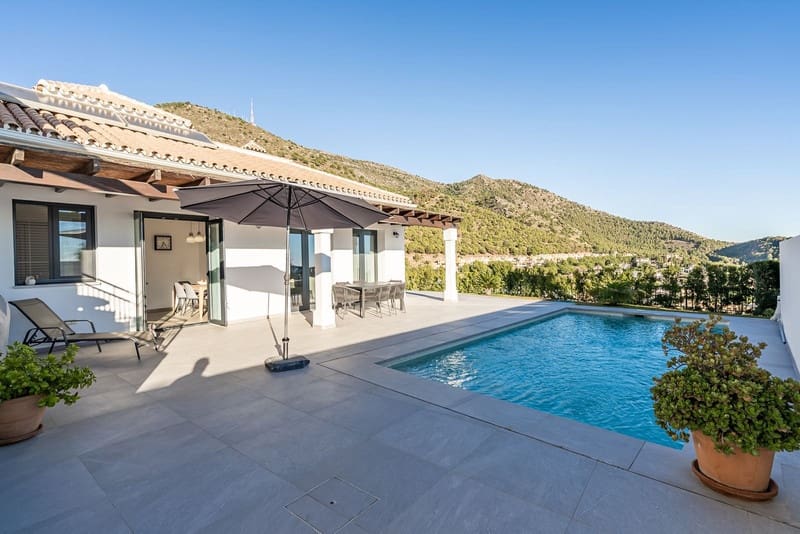 4 bedroom Villa for sale in Mijas with pool garage - € 1,295,000 (Ref: 8342992)