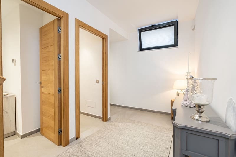 4 bedroom Villa for sale in Mijas with pool garage - € 1,295,000 (Ref: 8342992)