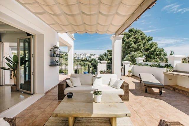 5 camera da letto Villa in vendita in Estepona con piscina garage - 1.495.000 € (Rif: 8342997)