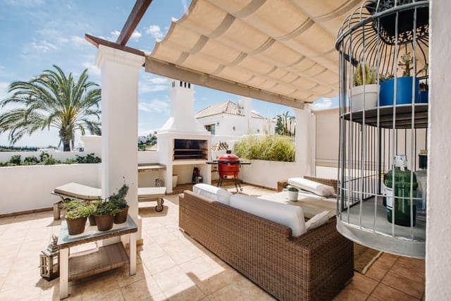 5 camera da letto Villa in vendita in Estepona con piscina garage - 1.495.000 € (Rif: 8342997)