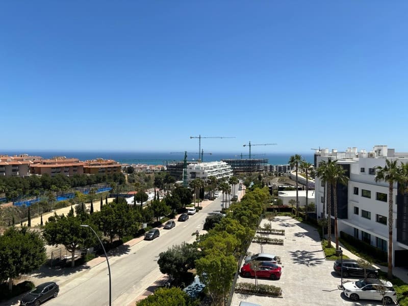 2 soveværelse Penthouse til salg i Benalmadena med swimmingpool garage - € 1.075.000 (Ref: 8347855)