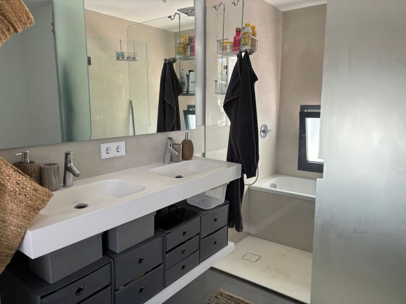 2 soveværelse Penthouse til salg i Benalmadena med swimmingpool garage - € 1.075.000 (Ref: 8347855)