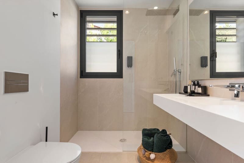 4 slaapkamer Penthouse te koop in Benahavis met zwembad garage - € 1.750.000 (Ref: 8347867)