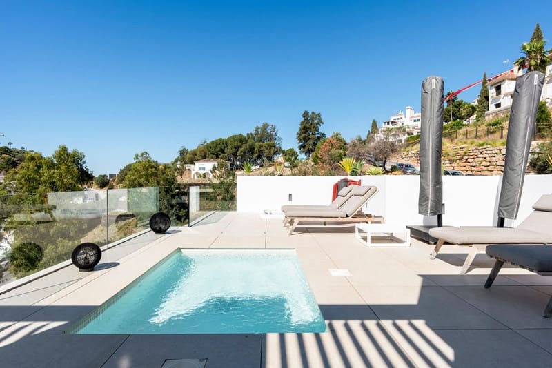 4 slaapkamer Penthouse te koop in Benahavis met zwembad garage - € 1.750.000 (Ref: 8347867)