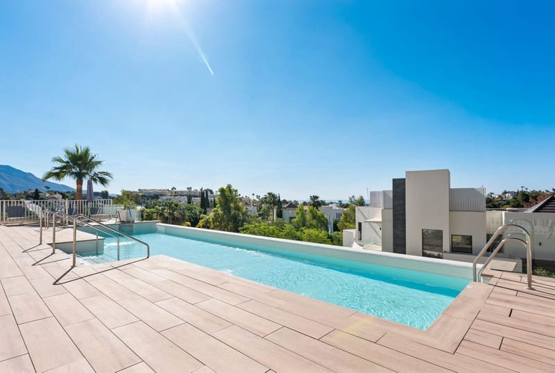 4 slaapkamer Penthouse te koop in Benahavis met zwembad garage - € 1.750.000 (Ref: 8347867)