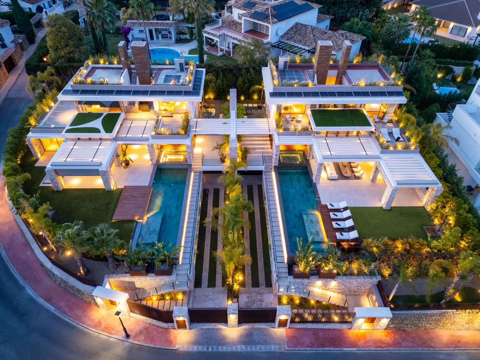 5 bedroom Villa for sale in Marbella with pool garage - € 6,950,000 (Ref: 8365853)