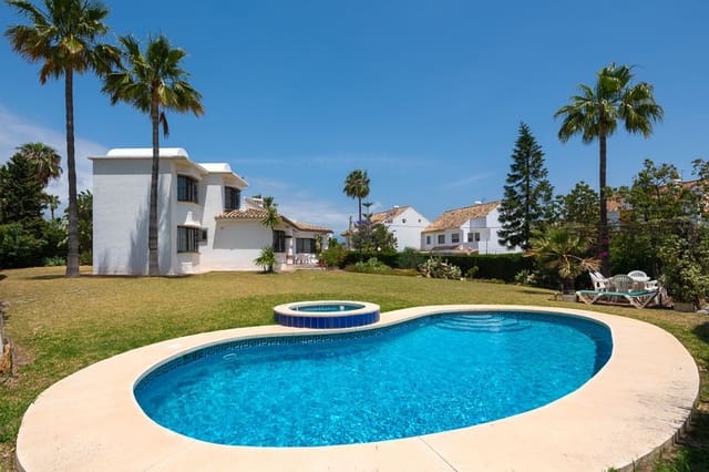 3 camera da letto Villa in vendita in Estepona con piscina garage - 1.050.000 € (Rif: 8365854)