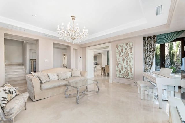 5 soverom Villa til salgs i Benahavís med svømmebasseng garasje - € 1 595 000 (Ref: 8373717)