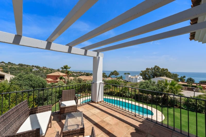 5 sypialnia Willa na sprzedaż w Sotogrande z basenem garażem - 1 695 000 € (Ref: 8383073)