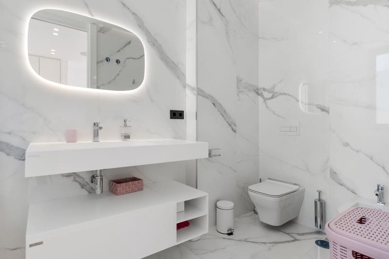 6 soverom Villa til salgs i El Paraiso med svømmebasseng garasje - € 6 200 000 (Ref: 8383078)