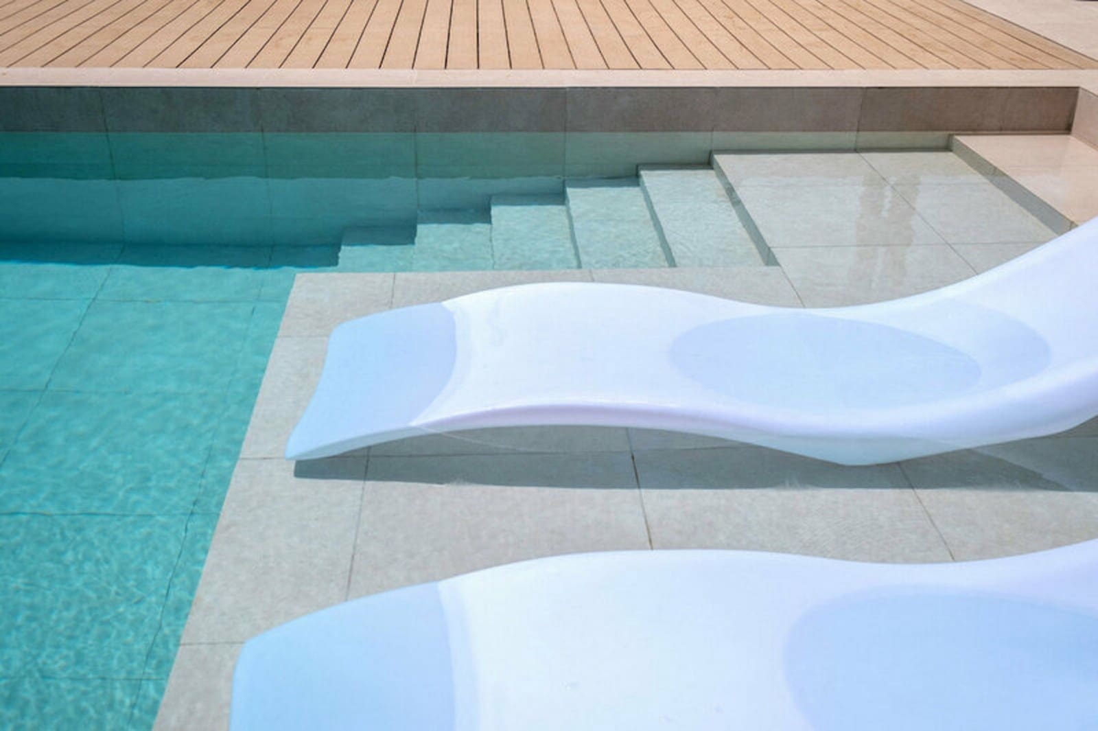 4 bedroom Villa for sale in Benahavis with pool garage - € 2,325,000 (Ref: 8403673)