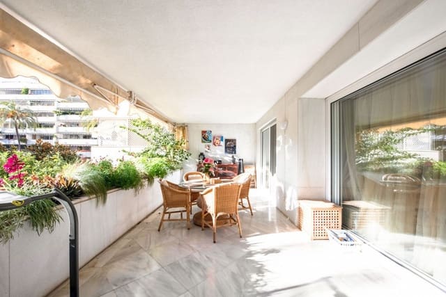3 quarto Apartamento para venda em Marbella com piscina garagem - 2 040 000 € (Ref: 8411645)