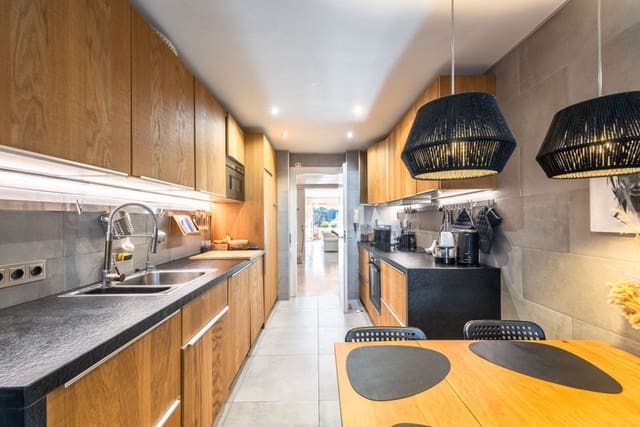 3 quarto Apartamento para venda em Marbella com piscina garagem - 2 040 000 € (Ref: 8411645)