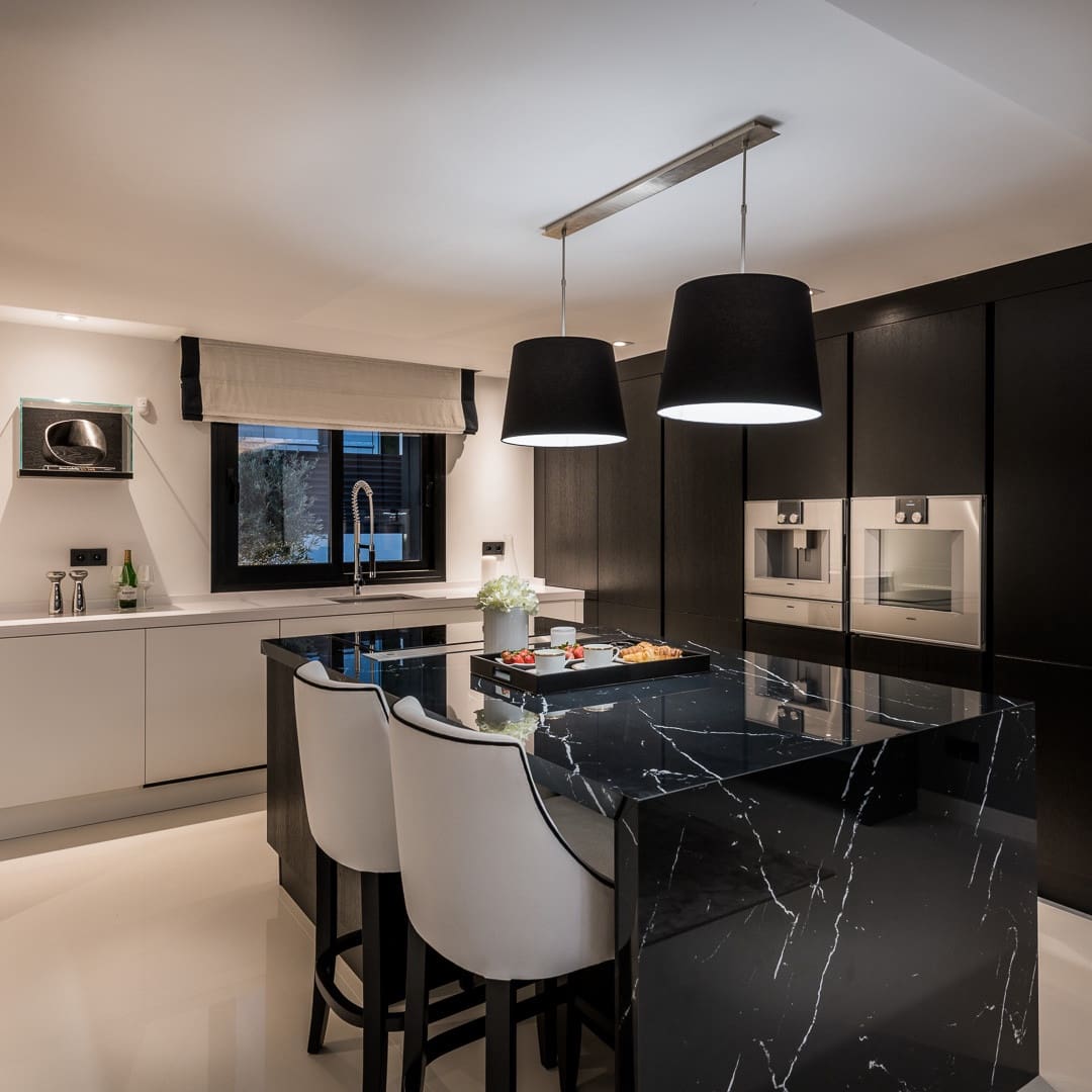 6 sypialnia Willa na sprzedaż w Marbella z basenem garażem - 5 995 000 € (Ref: 8424248)