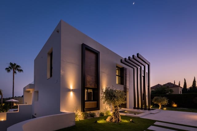 6 sypialnia Willa na sprzedaż w Marbella z basenem garażem - 5 995 000 € (Ref: 8424248)