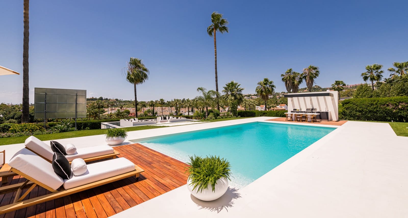 6 sypialnia Willa na sprzedaż w Marbella z basenem garażem - 5 995 000 € (Ref: 8424248)