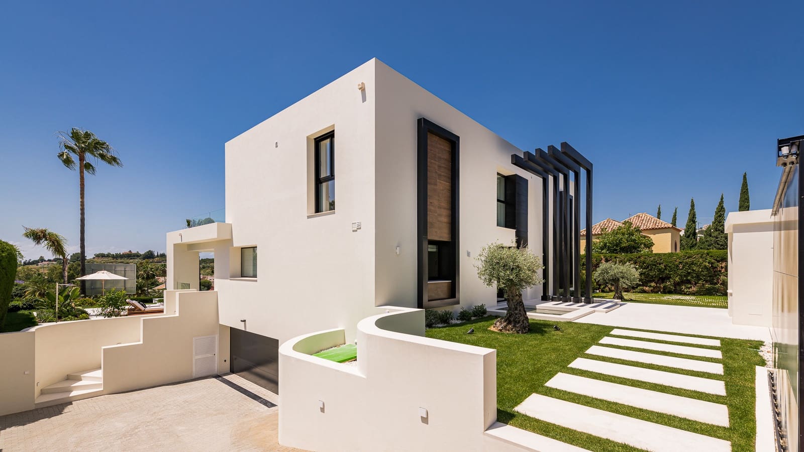 6 sypialnia Willa na sprzedaż w Marbella z basenem garażem - 5 995 000 € (Ref: 8424248)