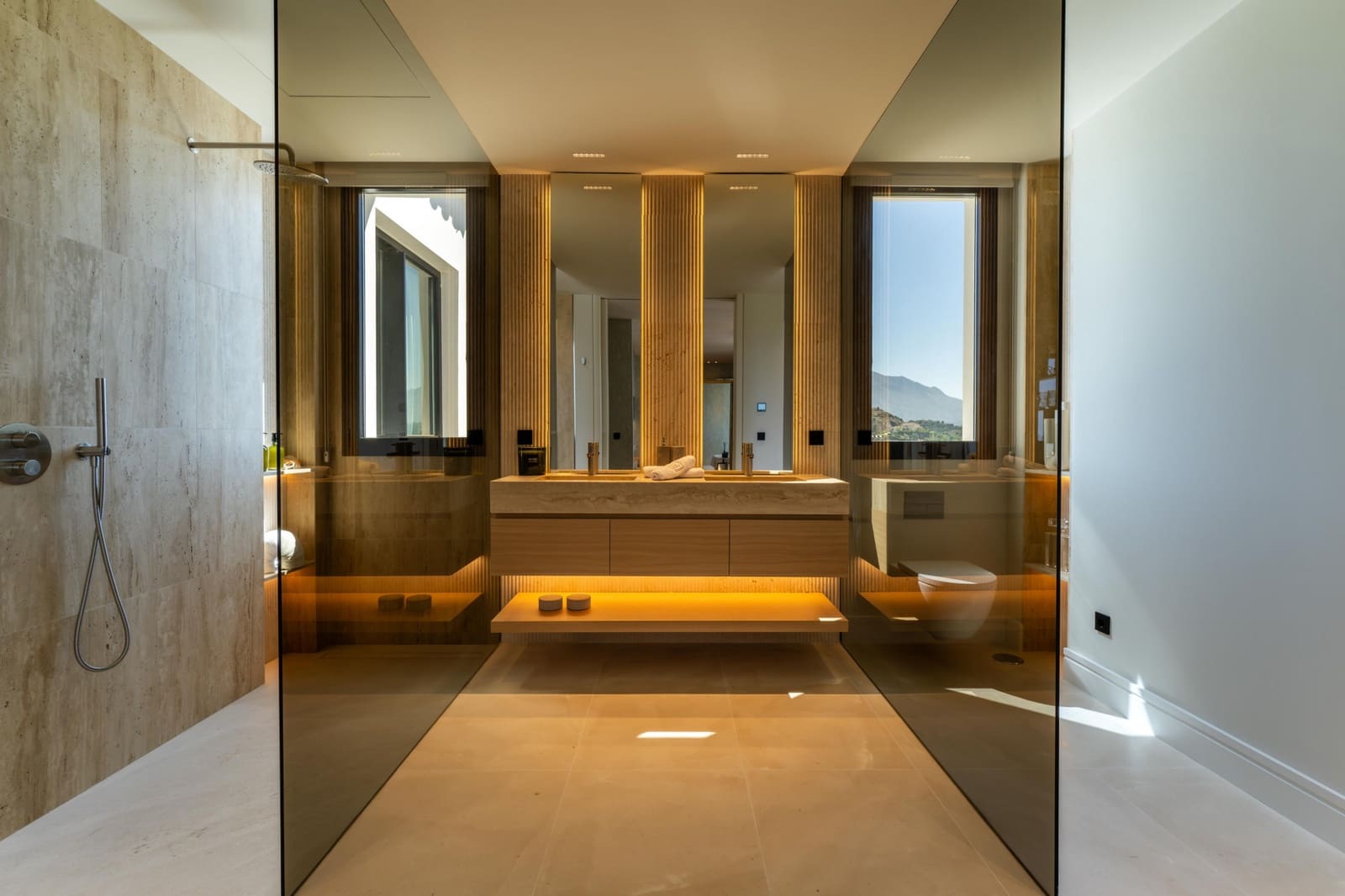 8 bedroom Villa for sale in Benahavis with pool garage - € 10,900,000 (Ref: 8426468)