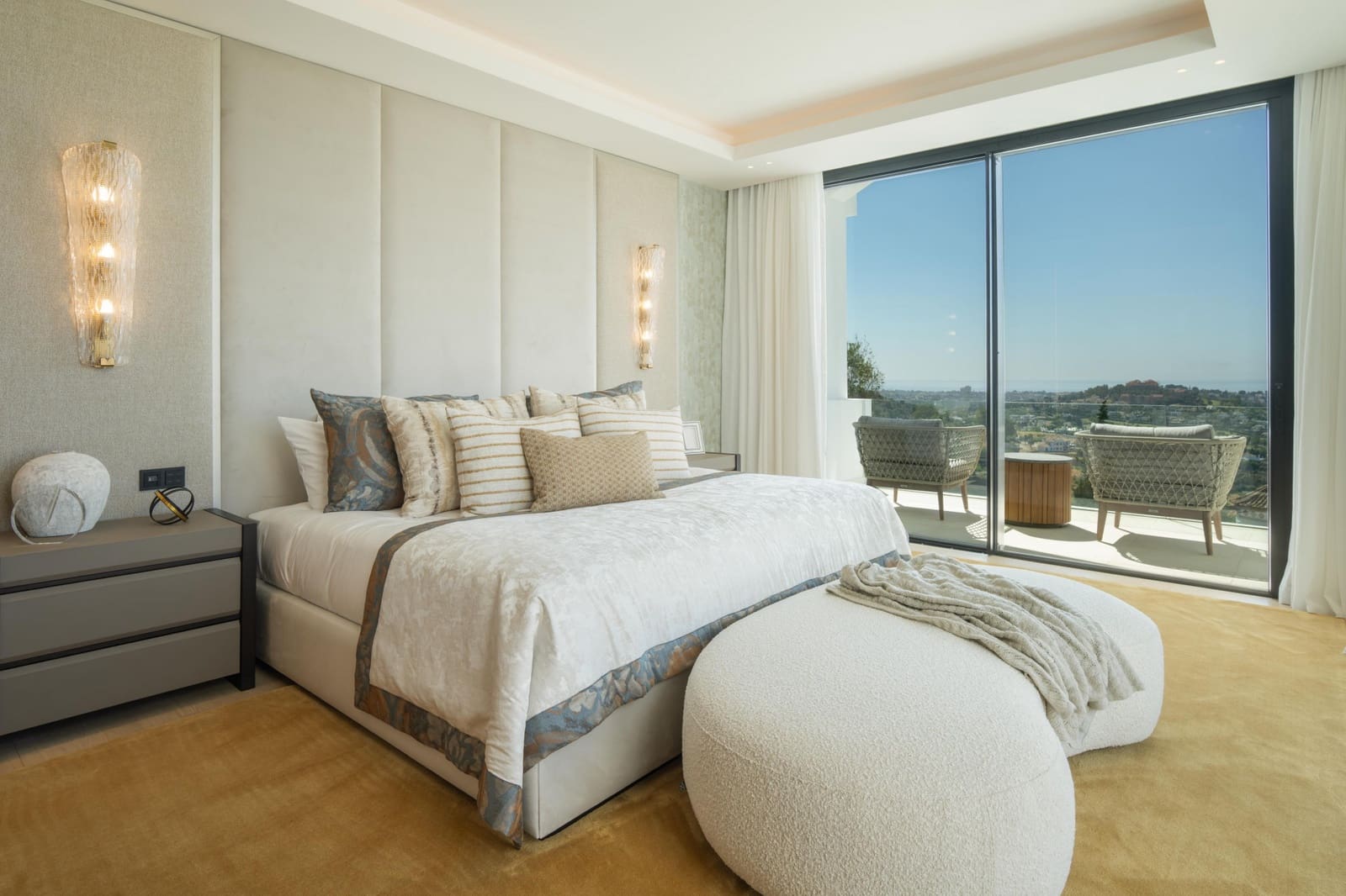 8 bedroom Villa for sale in Benahavis with pool garage - € 10,900,000 (Ref: 8426468)