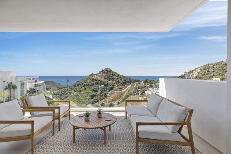 2 bedroom Apartment for sale in Marbella with pool garage - € 720,000 (Ref: 8430624)