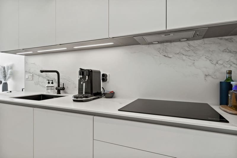 2 sypialnia Apartament na sprzedaż w Ojen z basenem garażem - 720 000 € (Ref: 8430624)