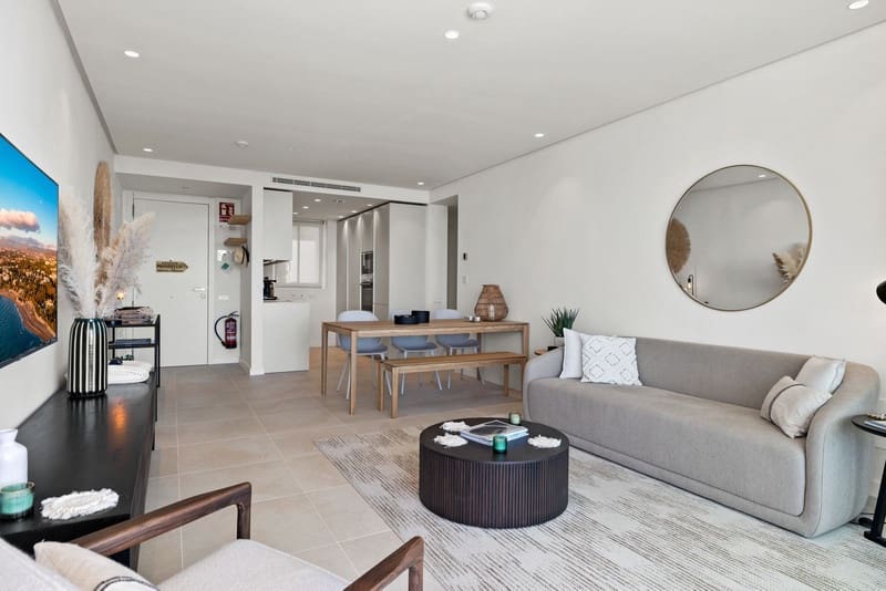 2 sypialnia Apartament na sprzedaż w Ojen z basenem garażem - 720 000 € (Ref: 8430624)