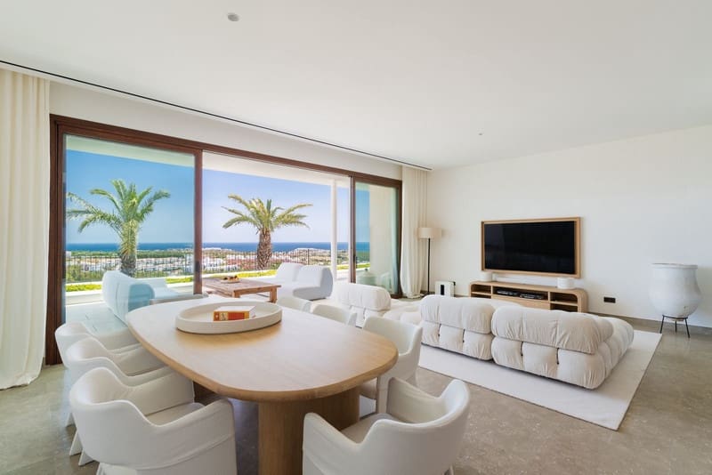 3 bedroom Apartment for sale in Casares with pool garage - € 2,499,000 (Ref: 8445907)