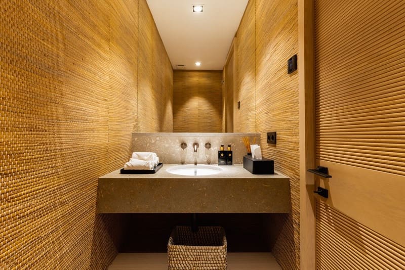 3 bedroom Apartment for sale in Casares with pool garage - € 2,499,000 (Ref: 8445907)