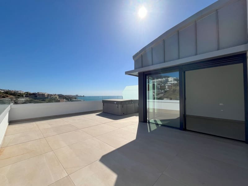 2 bedroom Apartment for sale in Fuengirola with pool garage - € 969,000 (Ref: 8445910)