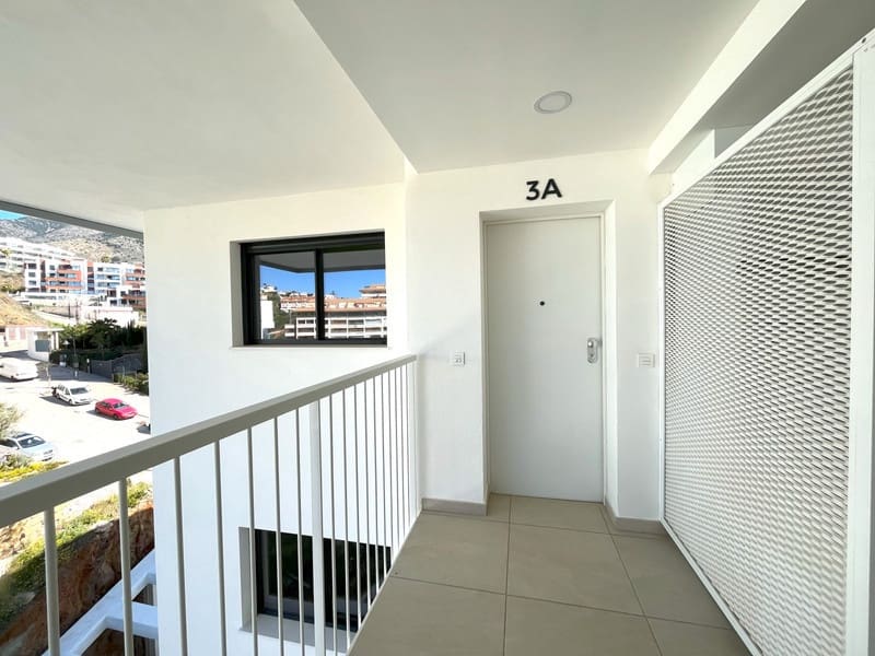 2 bedroom Apartment for sale in Fuengirola with pool garage - € 969,000 (Ref: 8445910)